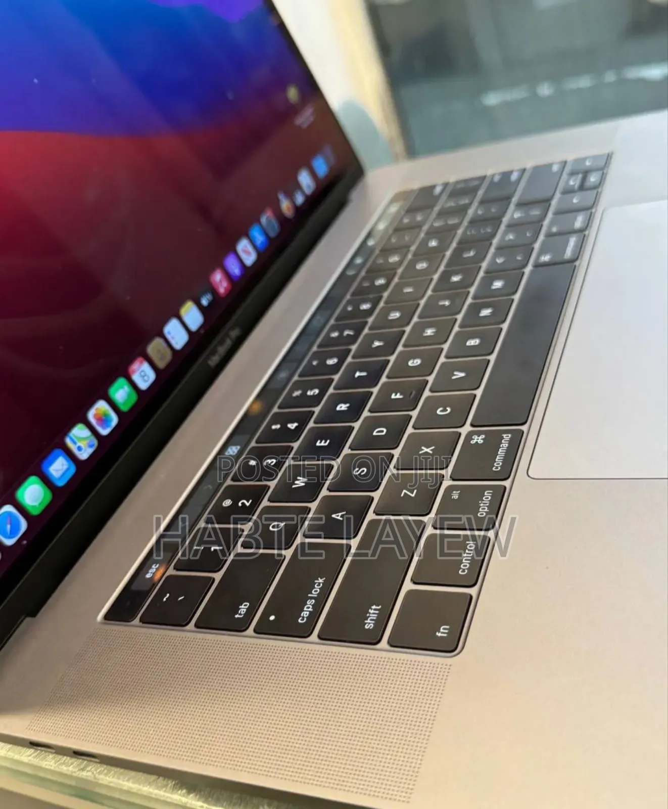 New Laptop Apple MacBook 2016 16GB Intel Core I7 SSD 256GB