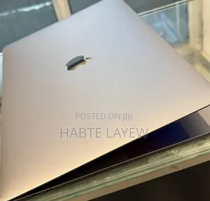 New Laptop Apple MacBook 2016 16GB Intel Core I7 SSD 256GB