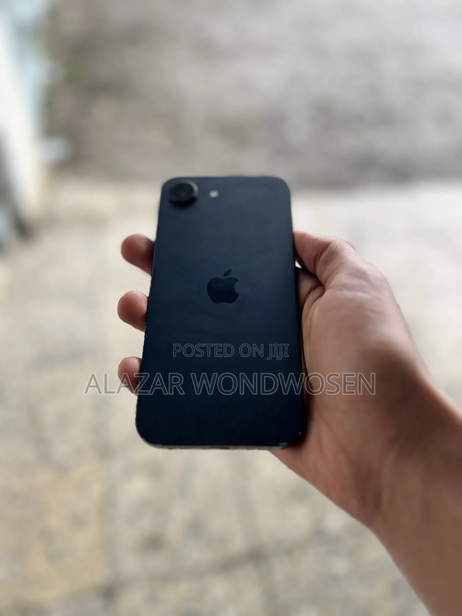 Apple iPhone 16e 128 GB Black