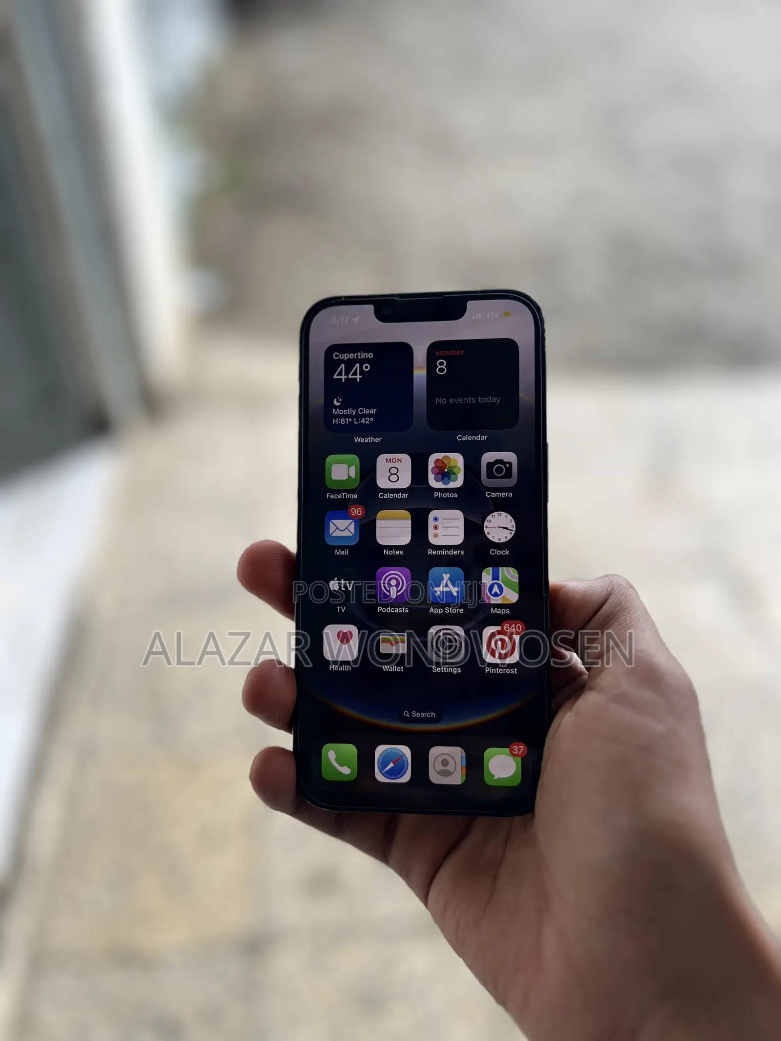 Apple iPhone 16e 128 GB Black