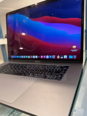 New Laptop Apple MacBook Pro 2016 16GB Intel Core I7 SSD 256GB