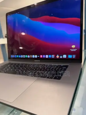 New Laptop Apple MacBook Pro 2016 16GB Intel Core I7 SSD 256GB