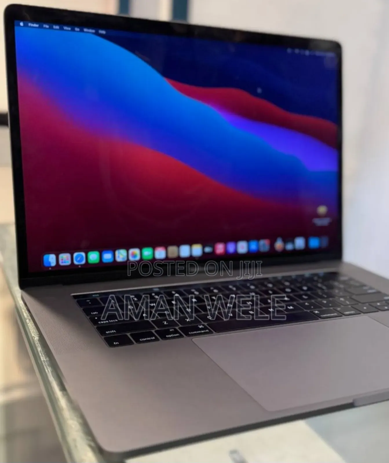 New Laptop Apple MacBook Pro 2016 16GB Intel Core I7 SSD 256GB