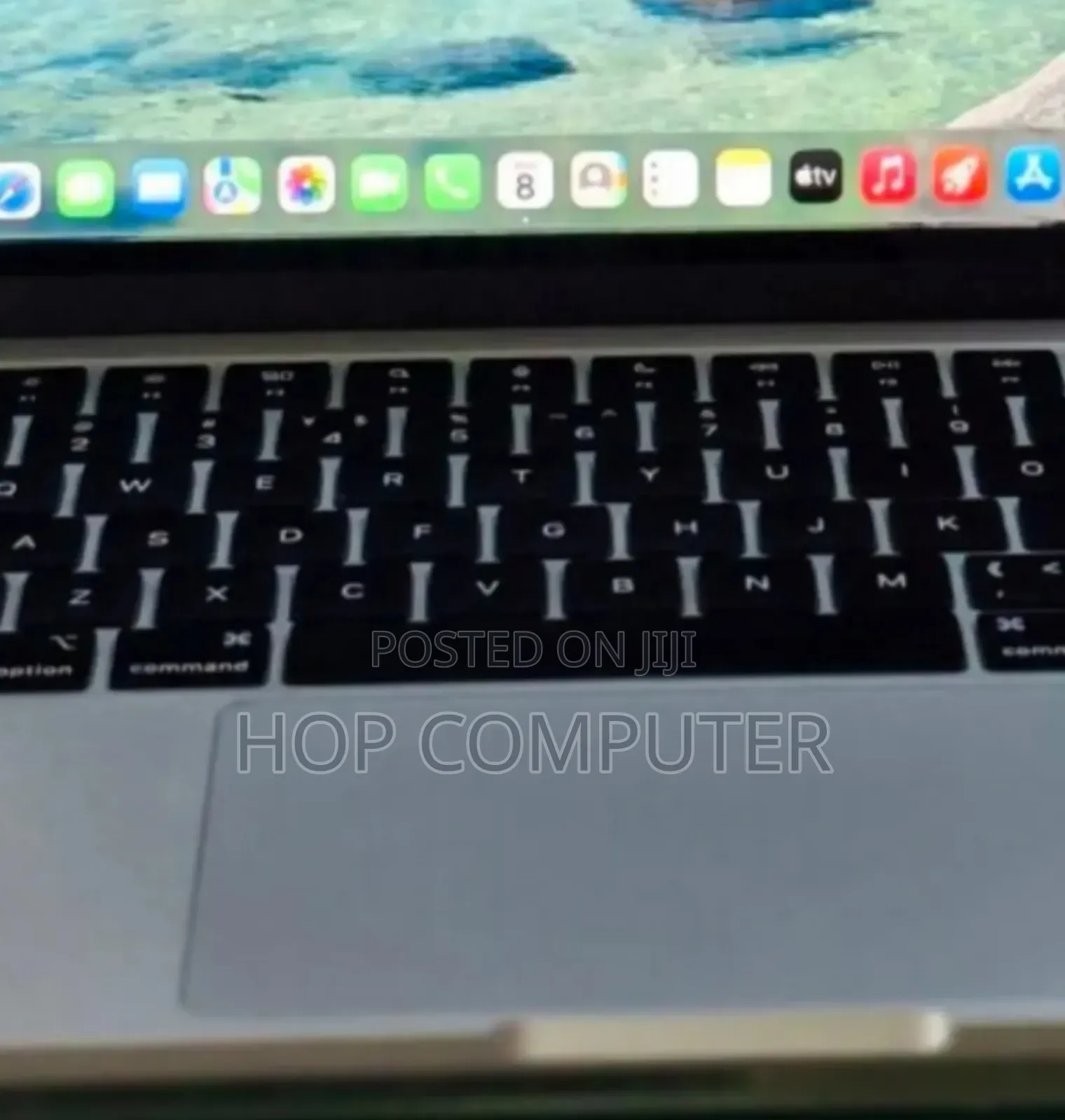 New Laptop Apple MacBook Air 2022 M2 8GB Apple M2 SSD 256GB