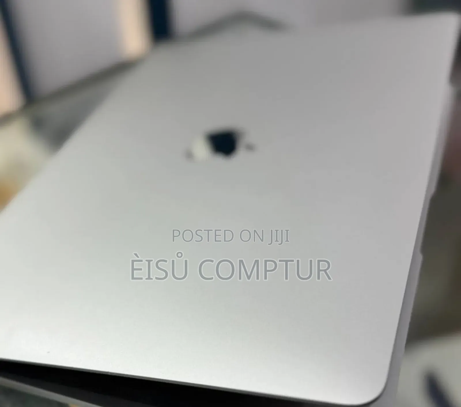 New Laptop Apple MacBook Pro M1 8GB Apple M1 Max SSD 256GB