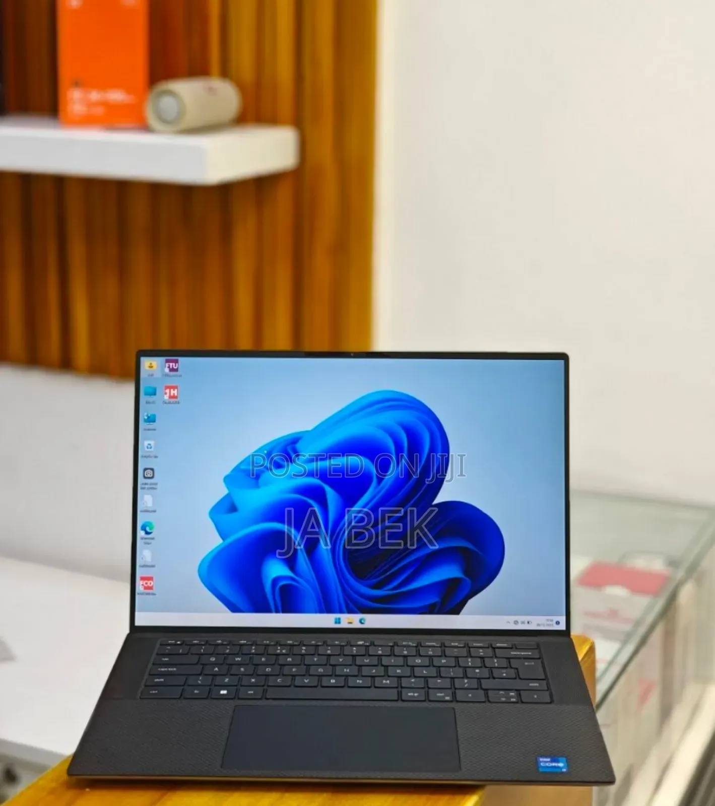 New Laptop Dell Precision 5570 16GB Intel Core I7 SSD 512GB