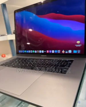 New Laptop Apple MacBook 2016 16GB Intel Core I7 SSD 256GB