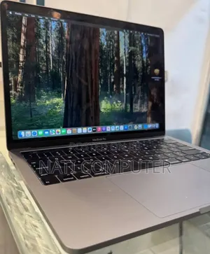 New Laptop Apple MacBook Pro 2019 8GB Intel Core I5 SSD 512GB