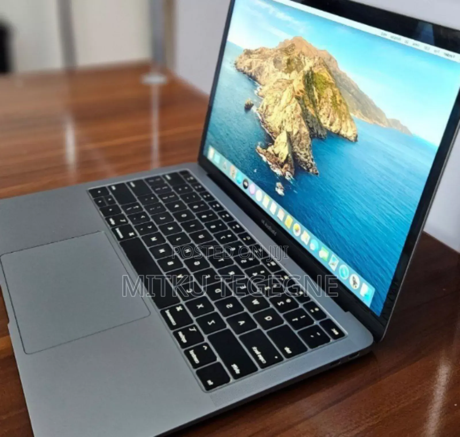 New Laptop Apple MacBook Air 2019 8GB Intel Core I5 SSD 128GB
