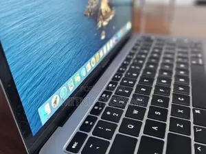 New Laptop Apple MacBook Air 2019 8GB Intel Core I5 SSD 128GB