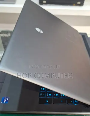 New Laptop Alienware M17x R2 32GB Intel Core I9 SSD 1T