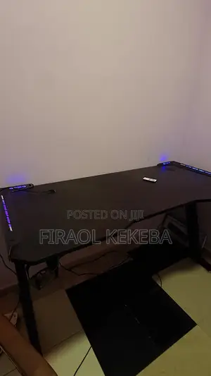 Gaming Table And Chair