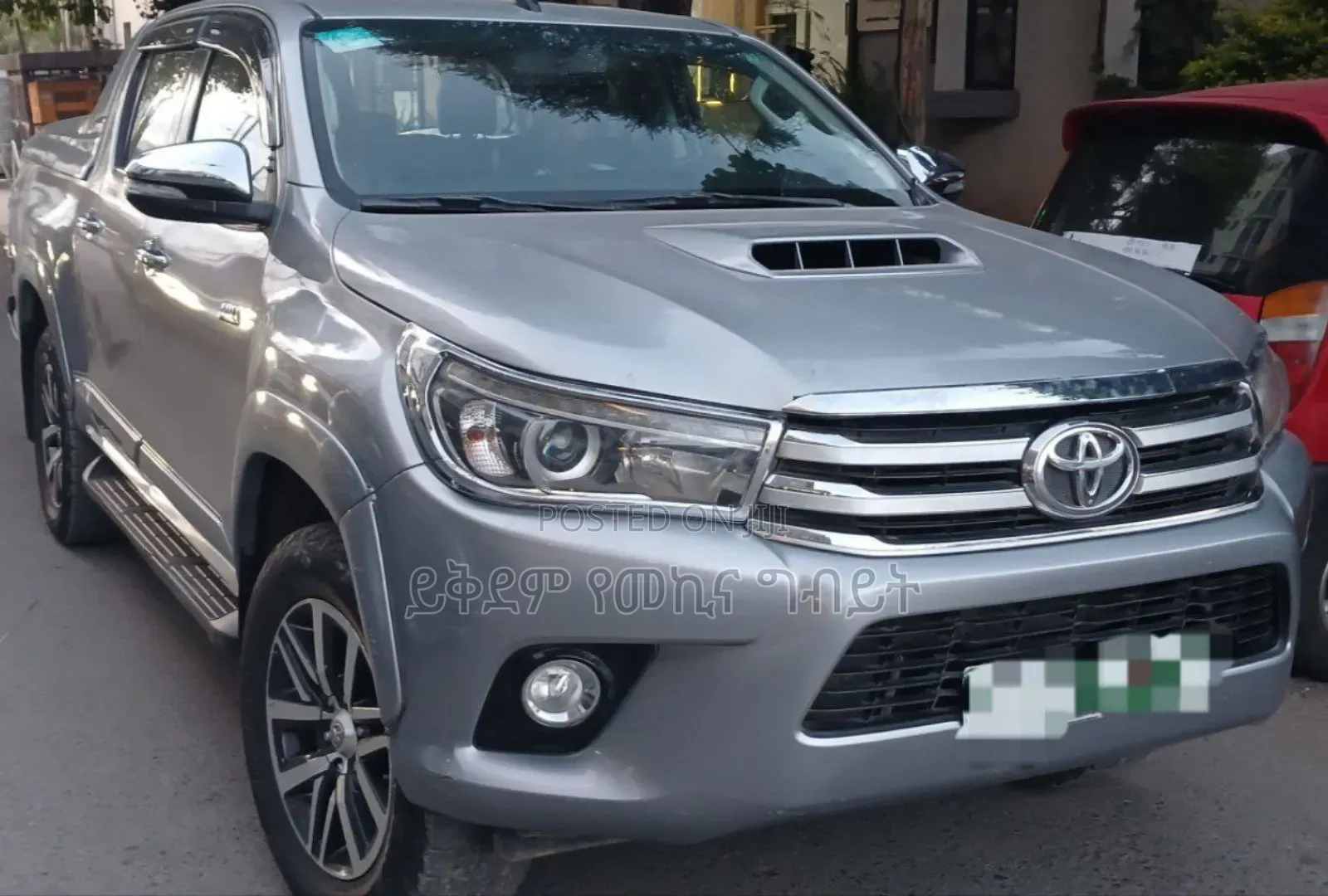 Toyota Hilux Revo Double Cab Deisel 2.4 AWD 2017 Silver
