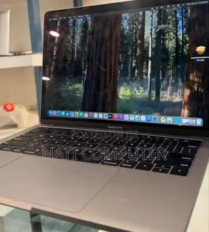 New Laptop Apple MacBook Pro 2019 8GB Intel Core I5 SSD 512GB