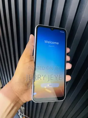 Photo - New Samsung Galaxy Buddy 2 128 GB White