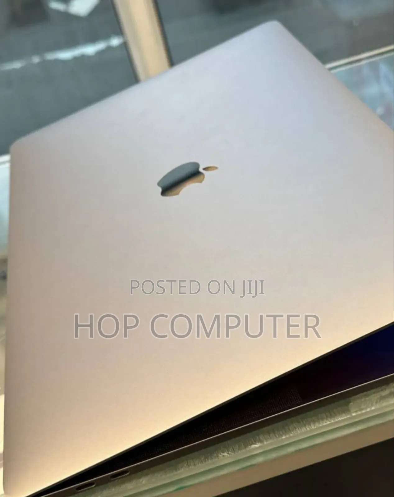 New Laptop Apple MacBook Pro 2016 16GB Intel Core I7 SSD 256GB