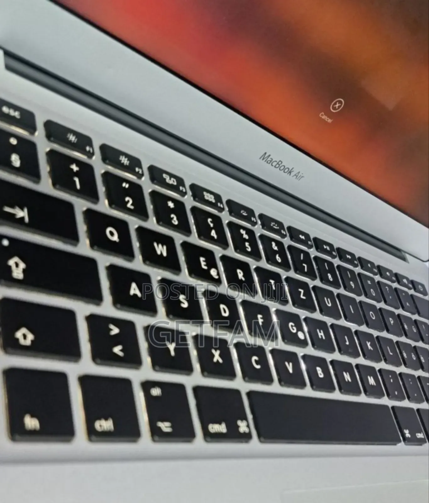 New Laptop Apple MacBook Air 2012 4GB Intel Core I5 SSD 640GB