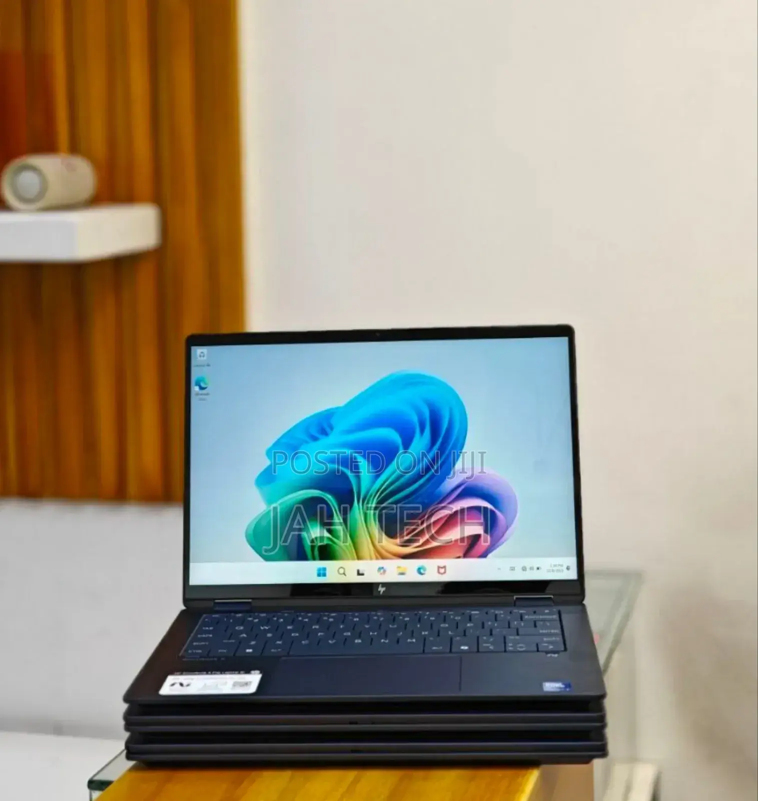 New Laptop HP OmniBook Ultra Flip 14" 16GB Intel Core Ultra 7 SSD 1T