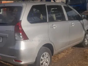Toyota Avanza 2013 Silver
