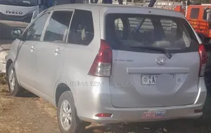 Toyota Avanza 2013 Silver