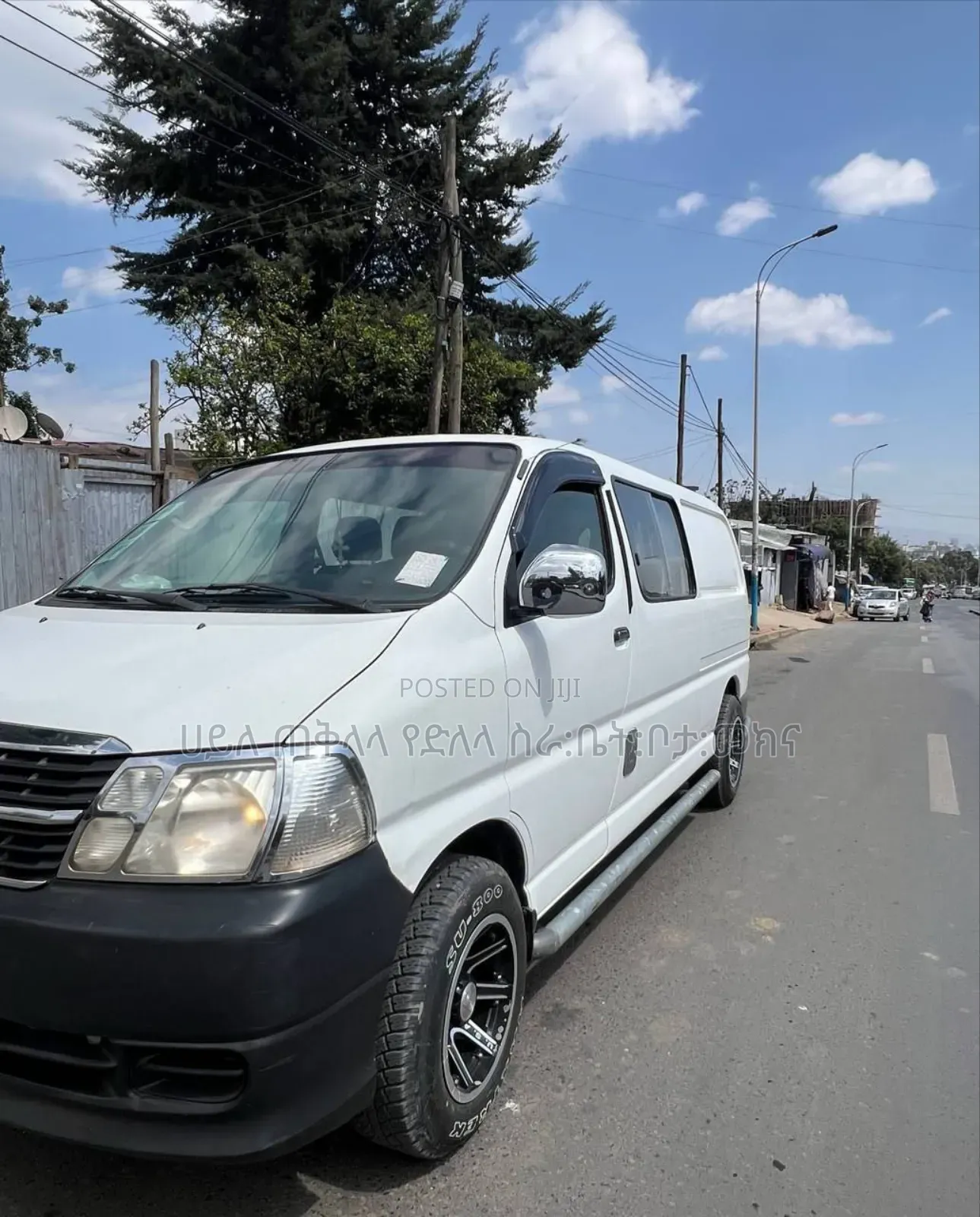 Toyota HiAce 2011 White