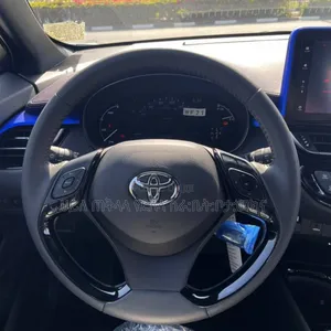 Toyota C-HR 2023 White