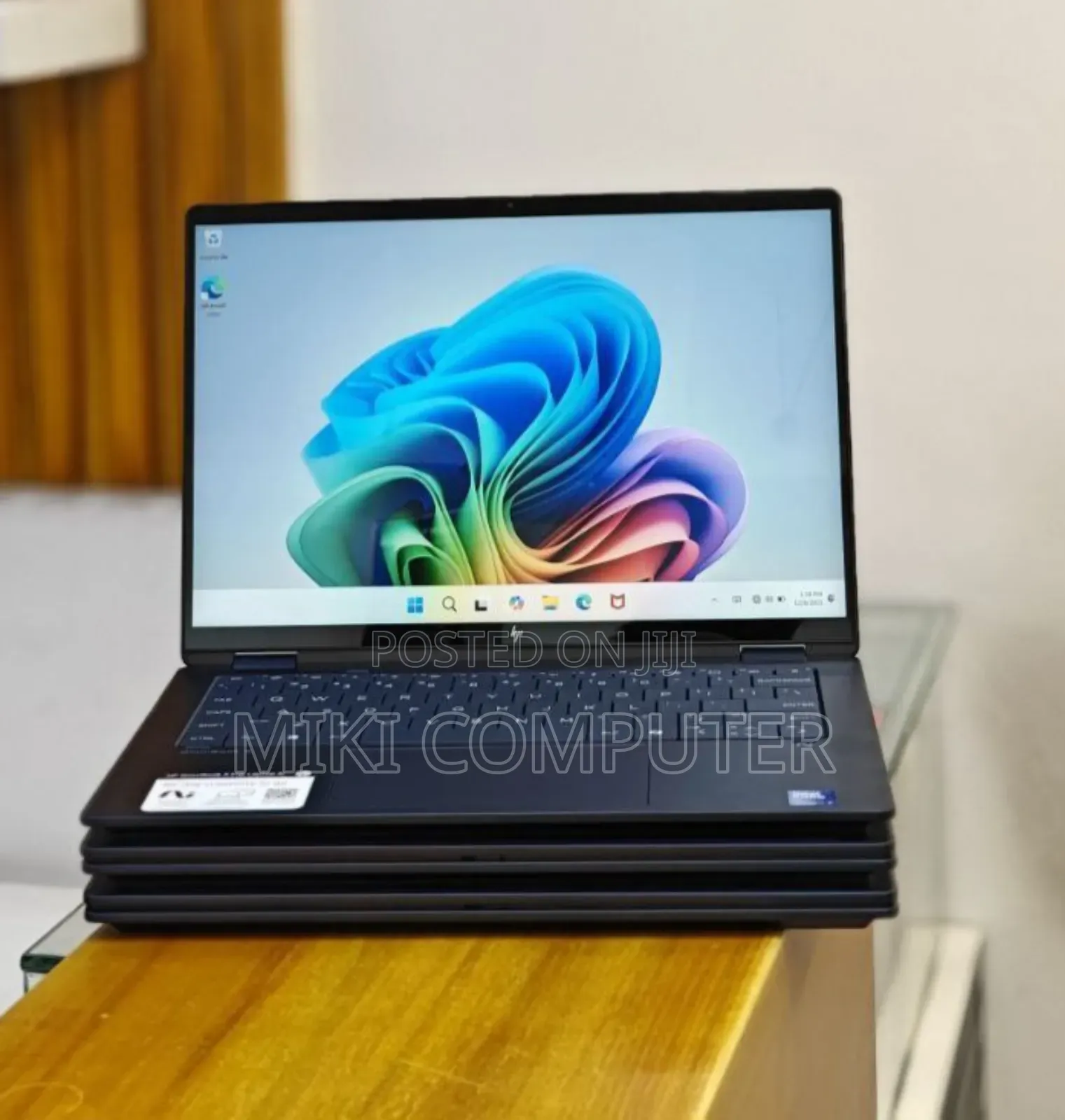 New Laptop HP OmniBook X Flip 14" 16GB Intel Core Ultra 7 SSD 1T