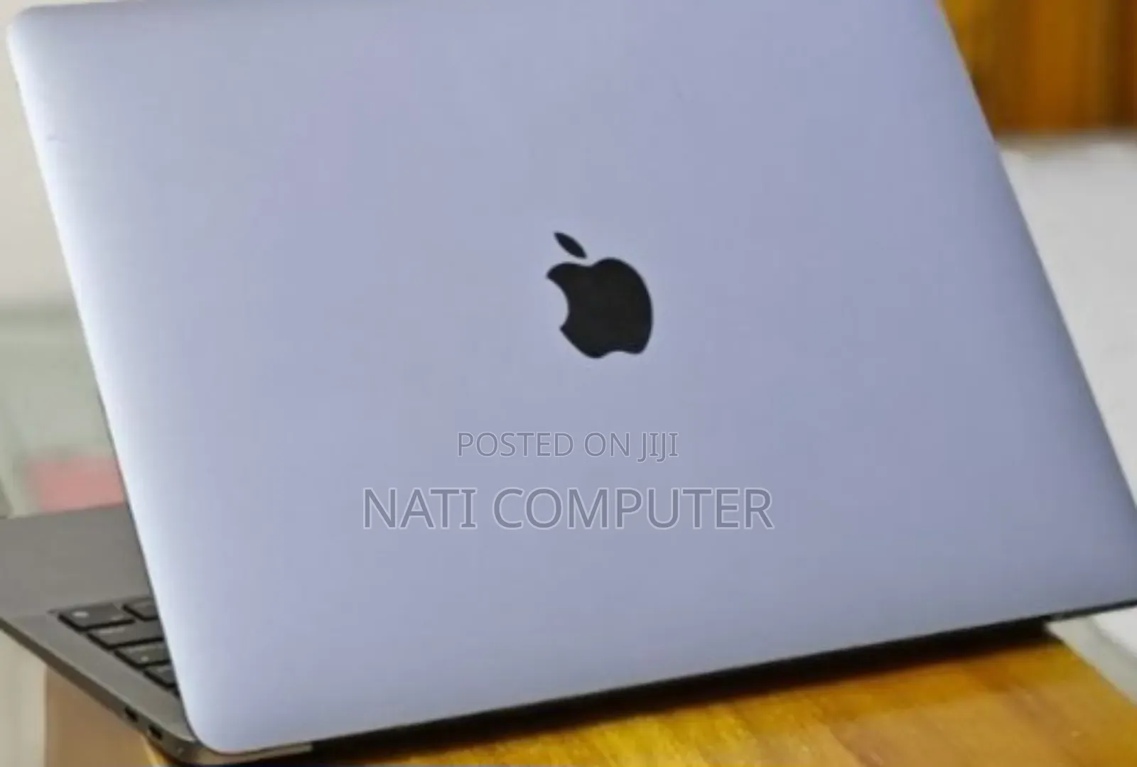 New Laptop Apple MacBook 2020 8GB Apple M1 SSD 1T