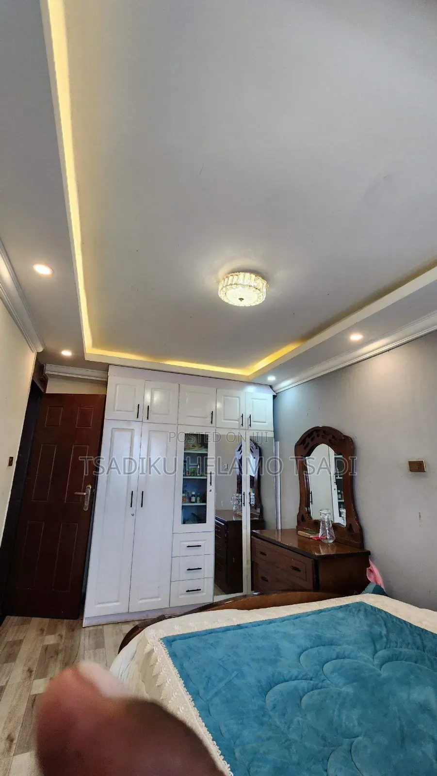 Furnished 2bdrm Condo in 40/60, Bole for sale