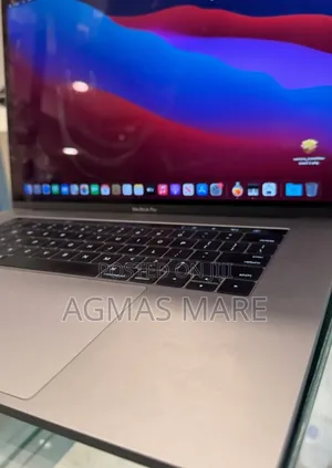 Photo - New Laptop Apple MacBook Pro 2016 16GB Intel Core i7 SSD 512GB