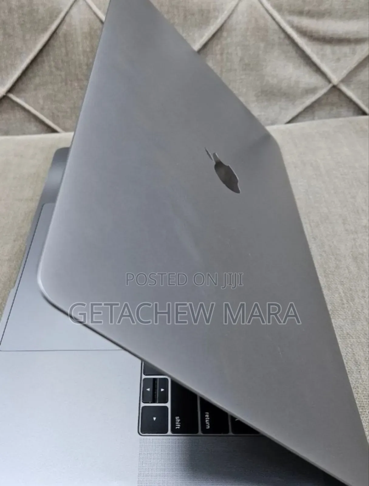 New Laptop Apple MacBook Pro 2019 16GB Intel Core I9 SSD 512GB