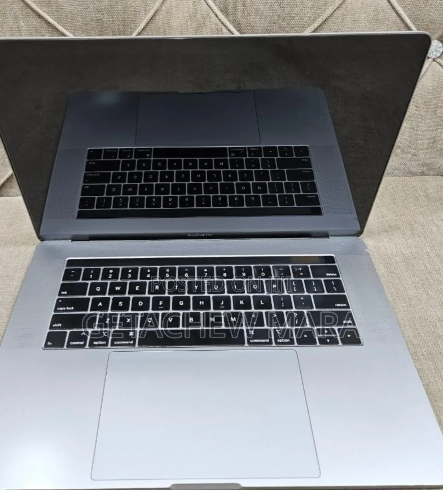 New Laptop Apple MacBook Pro 2019 16GB Intel Core I9 SSD 512GB