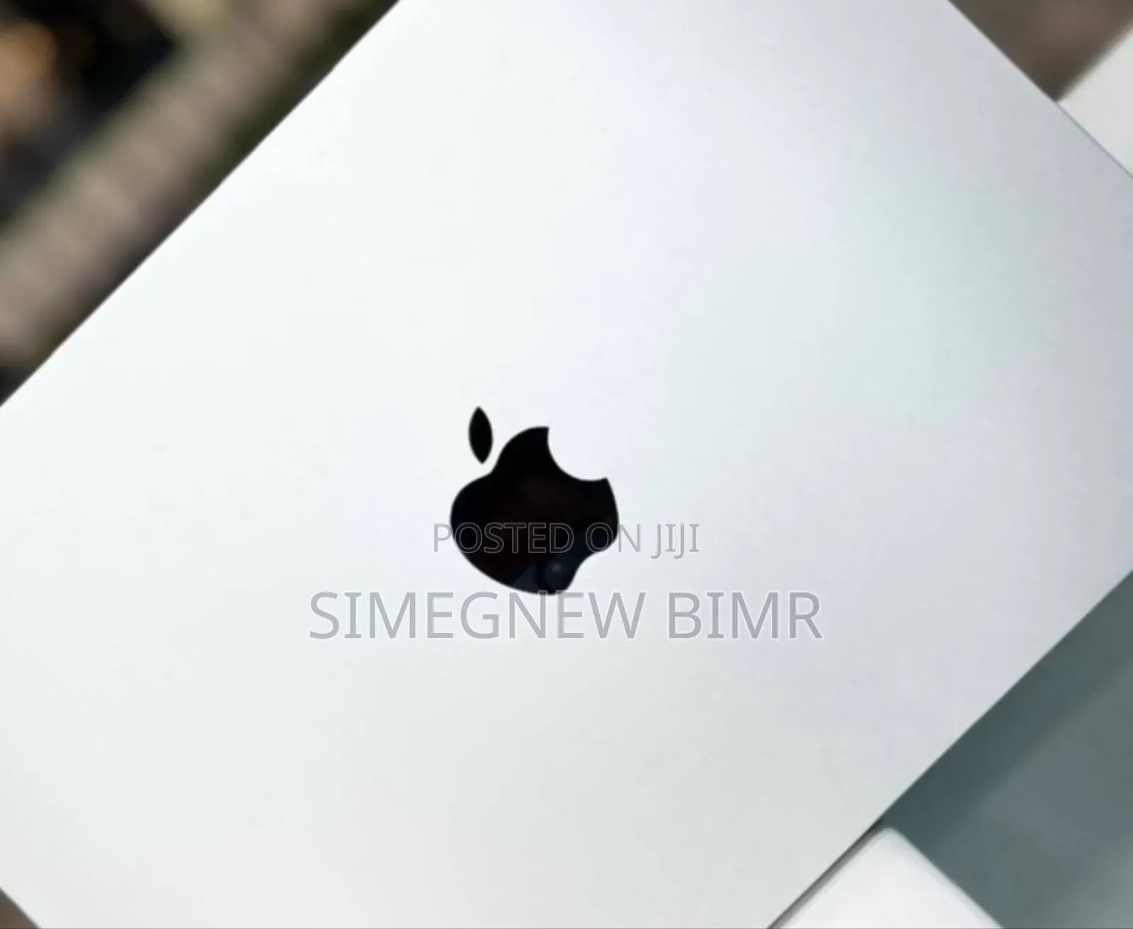 New Laptop Apple MacBook Air 2022 M2 8GB Apple M2 SSD 256GB