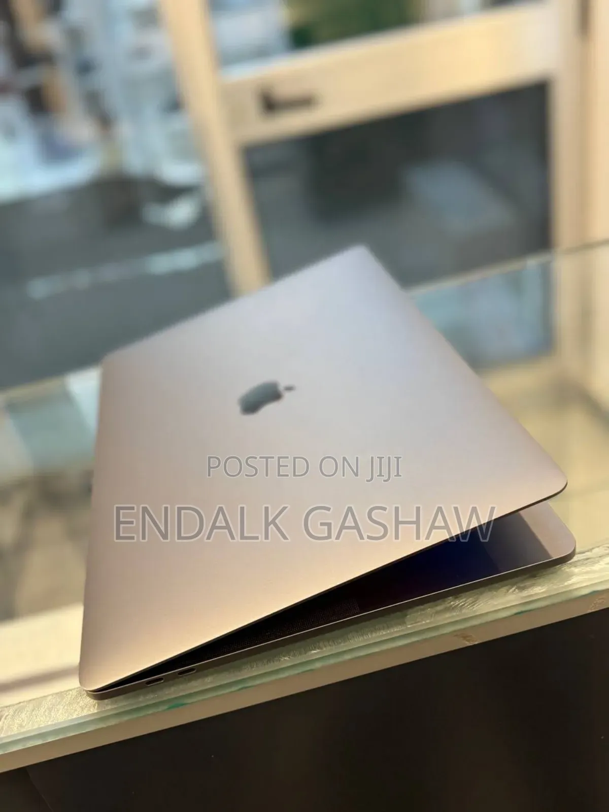 New Laptop Apple MacBook Pro 2016 16GB Intel Core I7 SSD 256GB