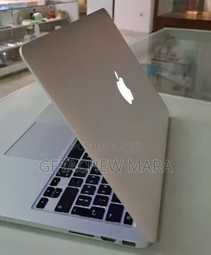 New Laptop Apple MacBook 2015 8GB Intel Core I5 SSD 256GB