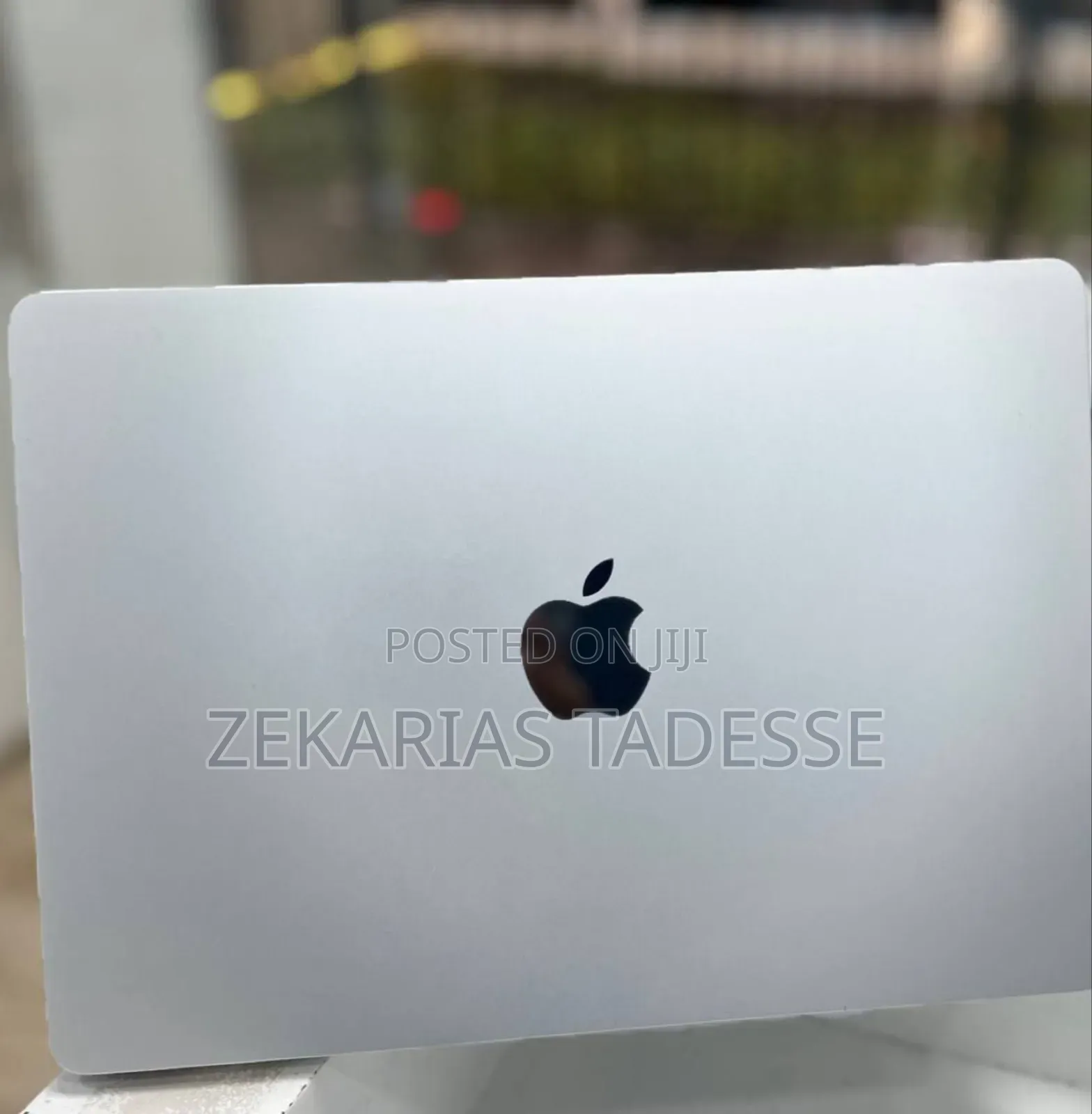 New Laptop Apple MacBook Air 2022 M2 8GB Apple M2 SSD 256GB