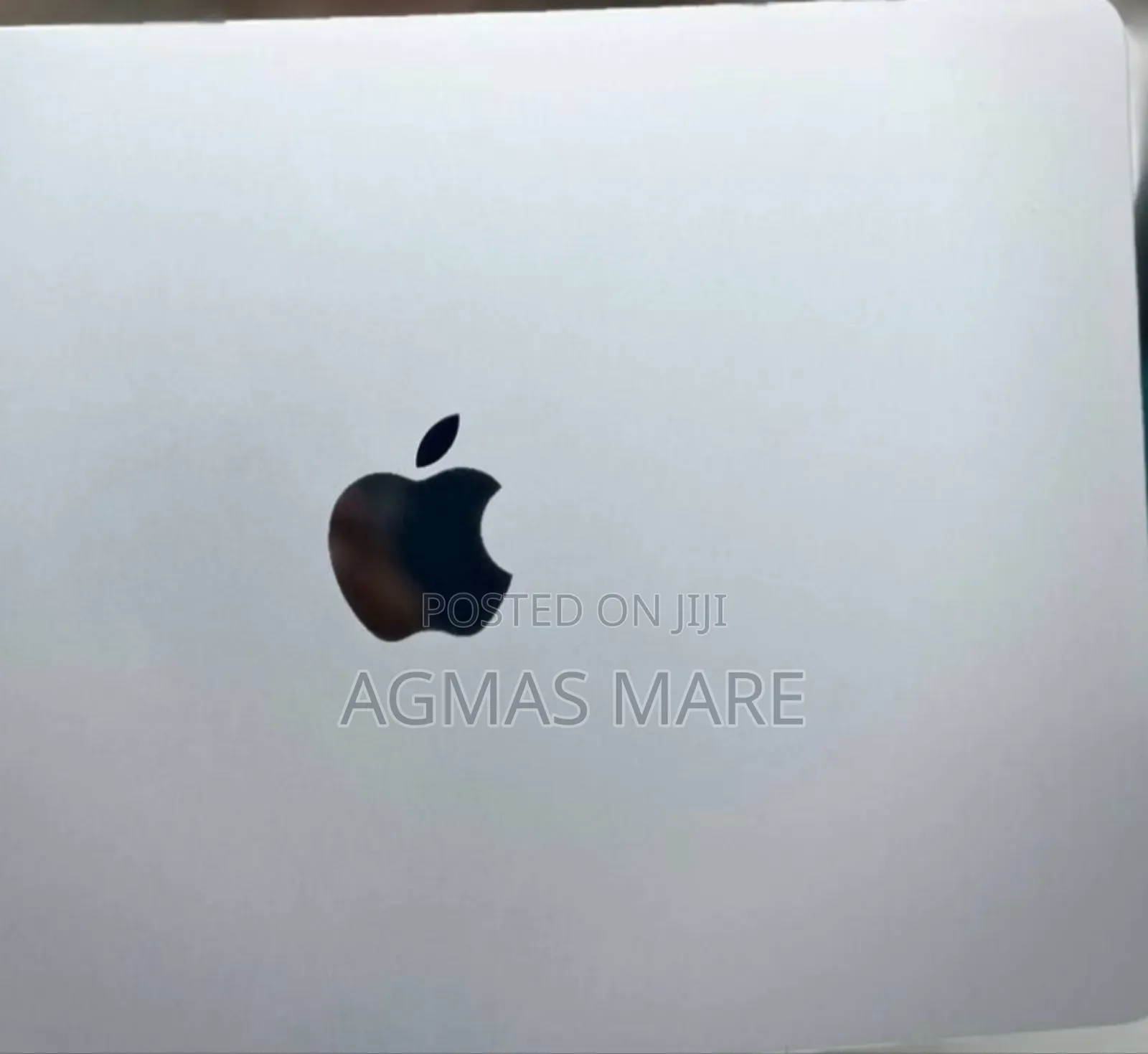 New Laptop Apple MacBook Air 2022 M2 8GB Apple M2 SSD 256GB