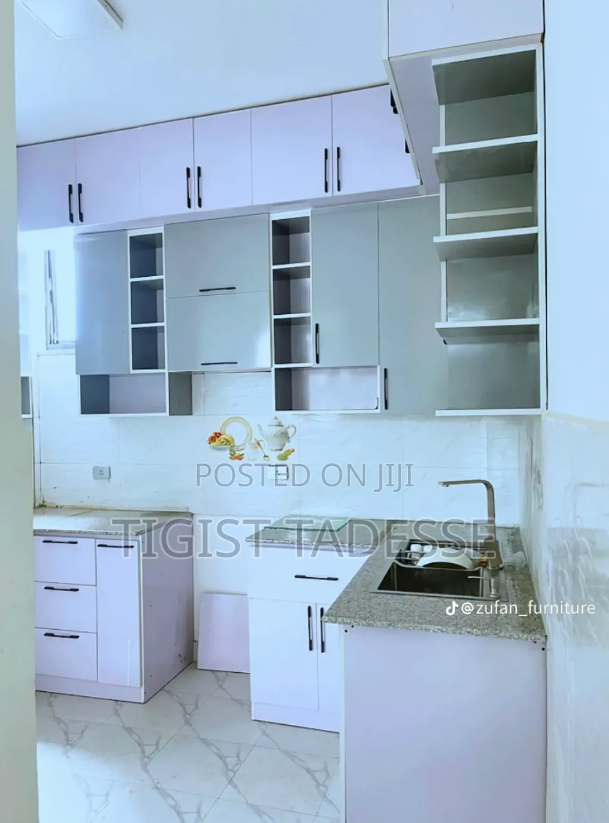 Kitchen Cabinet በውሀ እንዳይበላሽ ዘኮሎው እንጨት