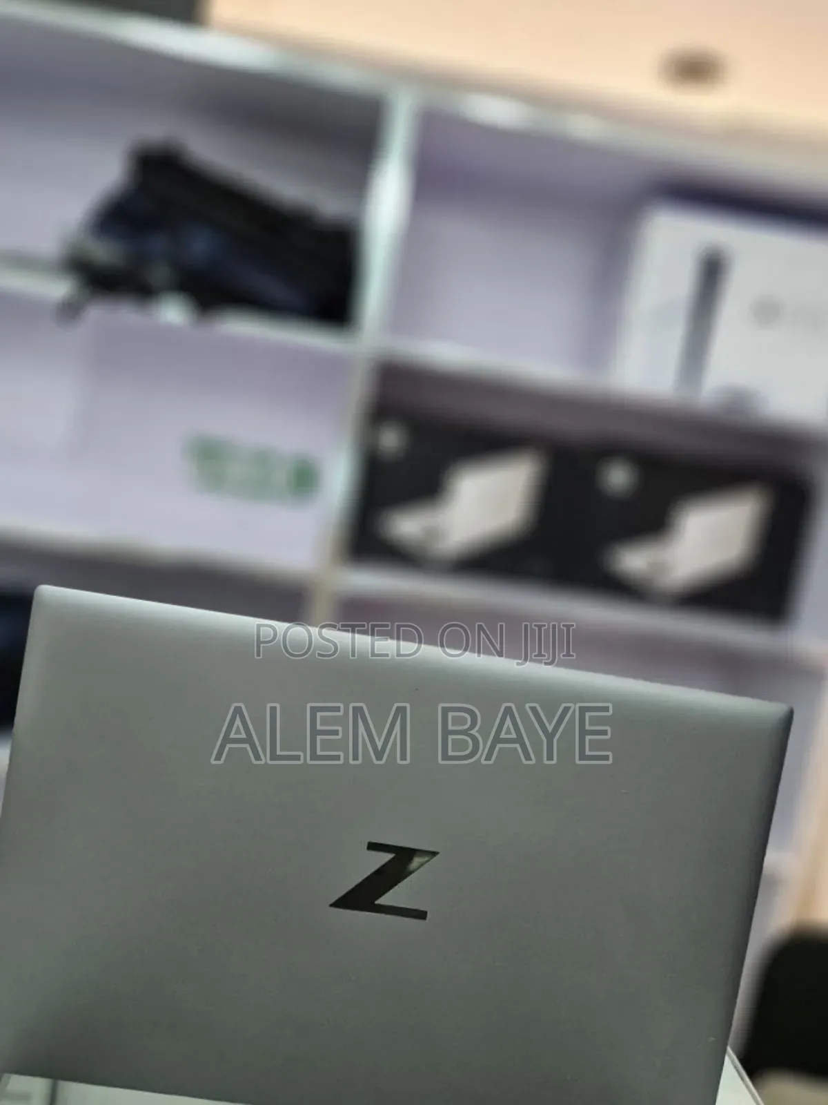 New Laptop HP ZBook Firefly G8 16GB Intel Core I7 SSD 1T