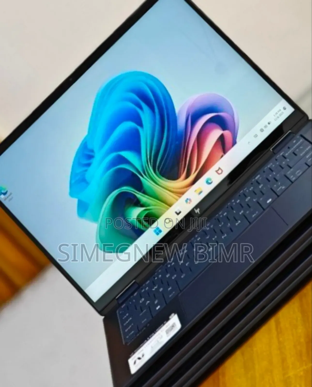 New Laptop HP OmniBook 5 14" 16GB Intel Core Ultra 7 SSD 1T