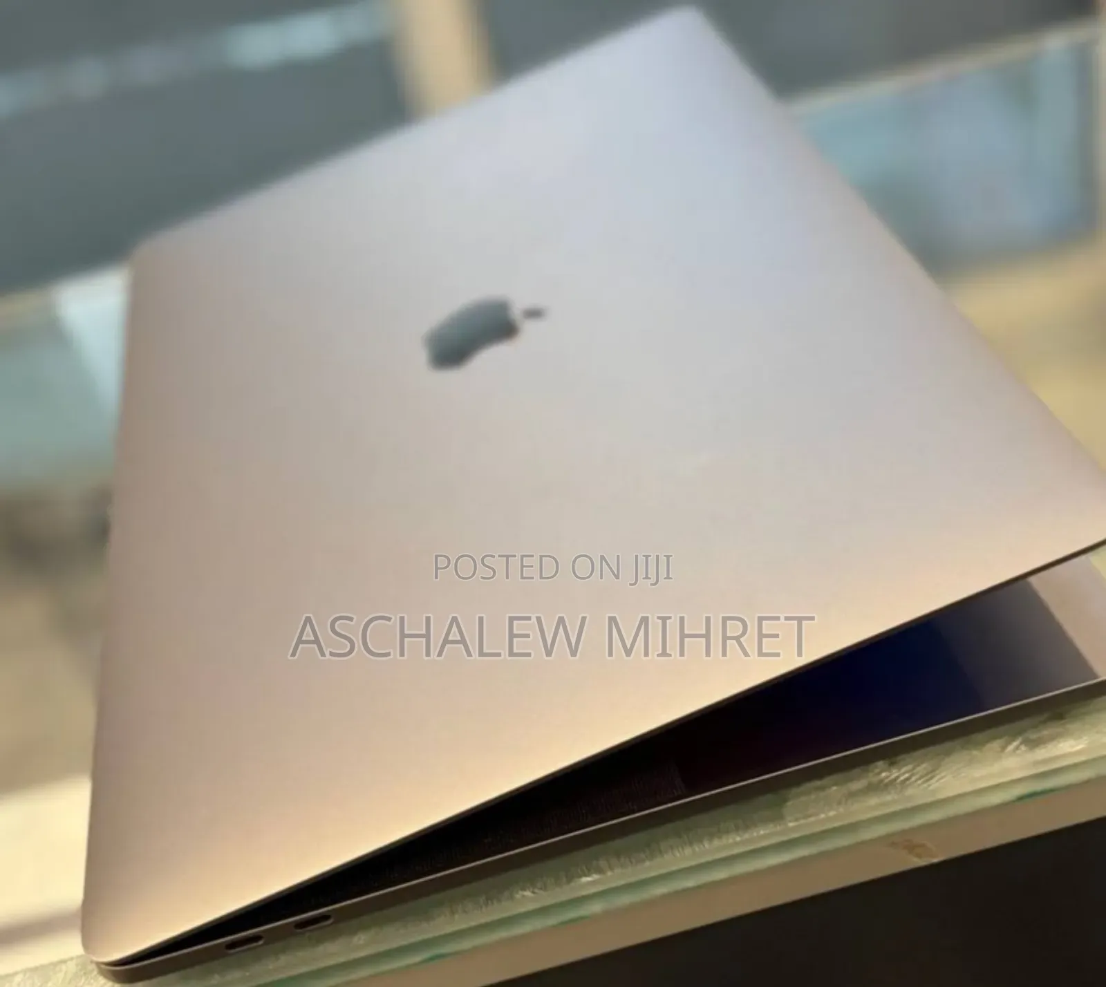 New Laptop Apple MacBook Pro 2016 8GB Intel Core I7 SSD 256GB