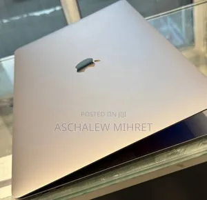 New Laptop Apple MacBook Pro 2016 8GB Intel Core I7 SSD 256GB