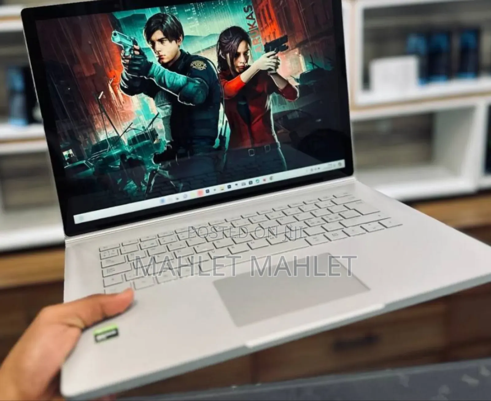 New Laptop Microsoft Surface 16GB Intel Core I7 SSD 256GB