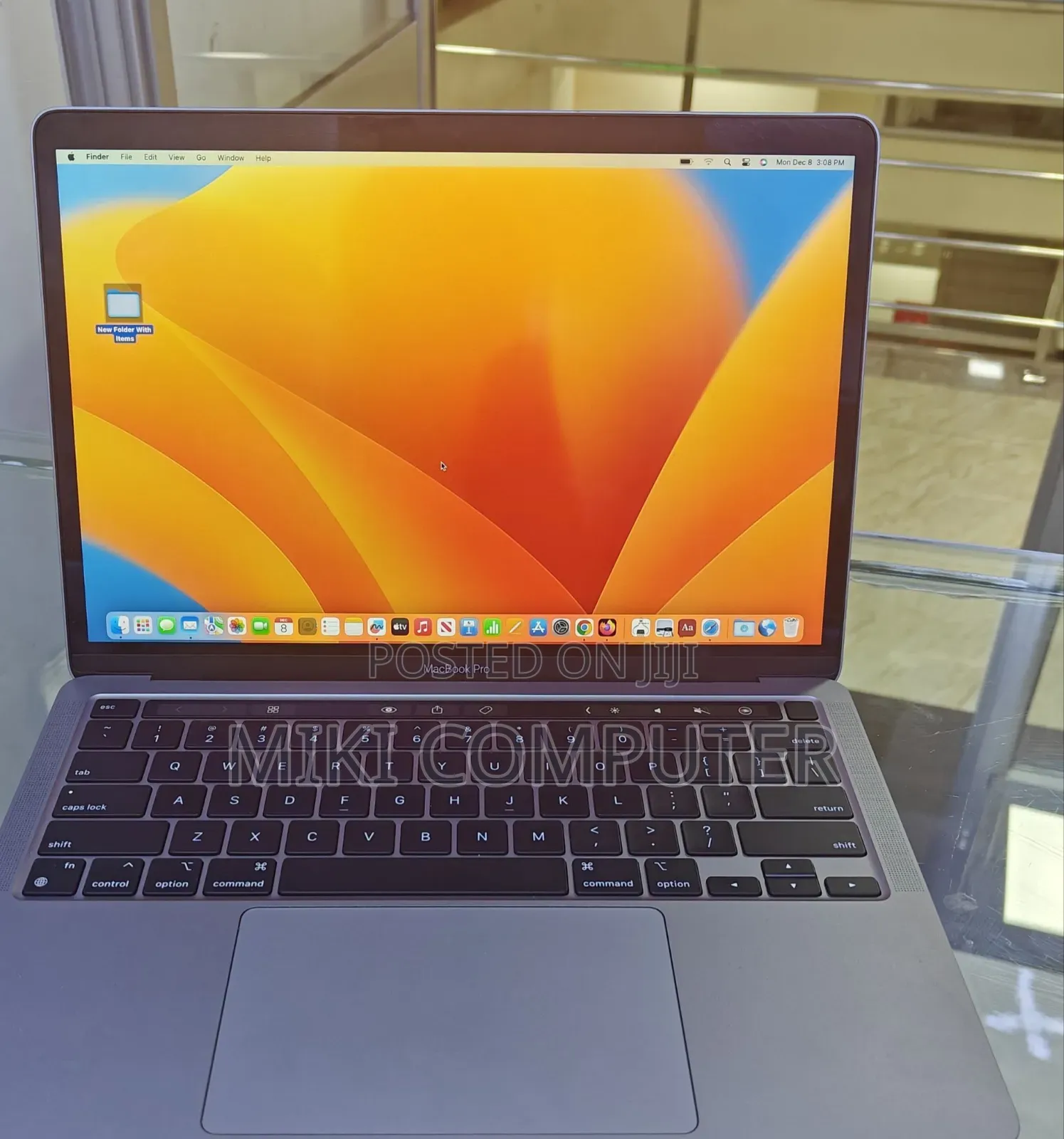 New Laptop Apple MacBook Pro 2022 M2 8GB Intel SSD 256GB