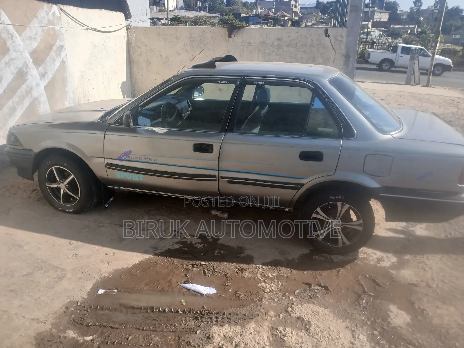 Toyota Corolla 1.3 Saloon 1992 Gray