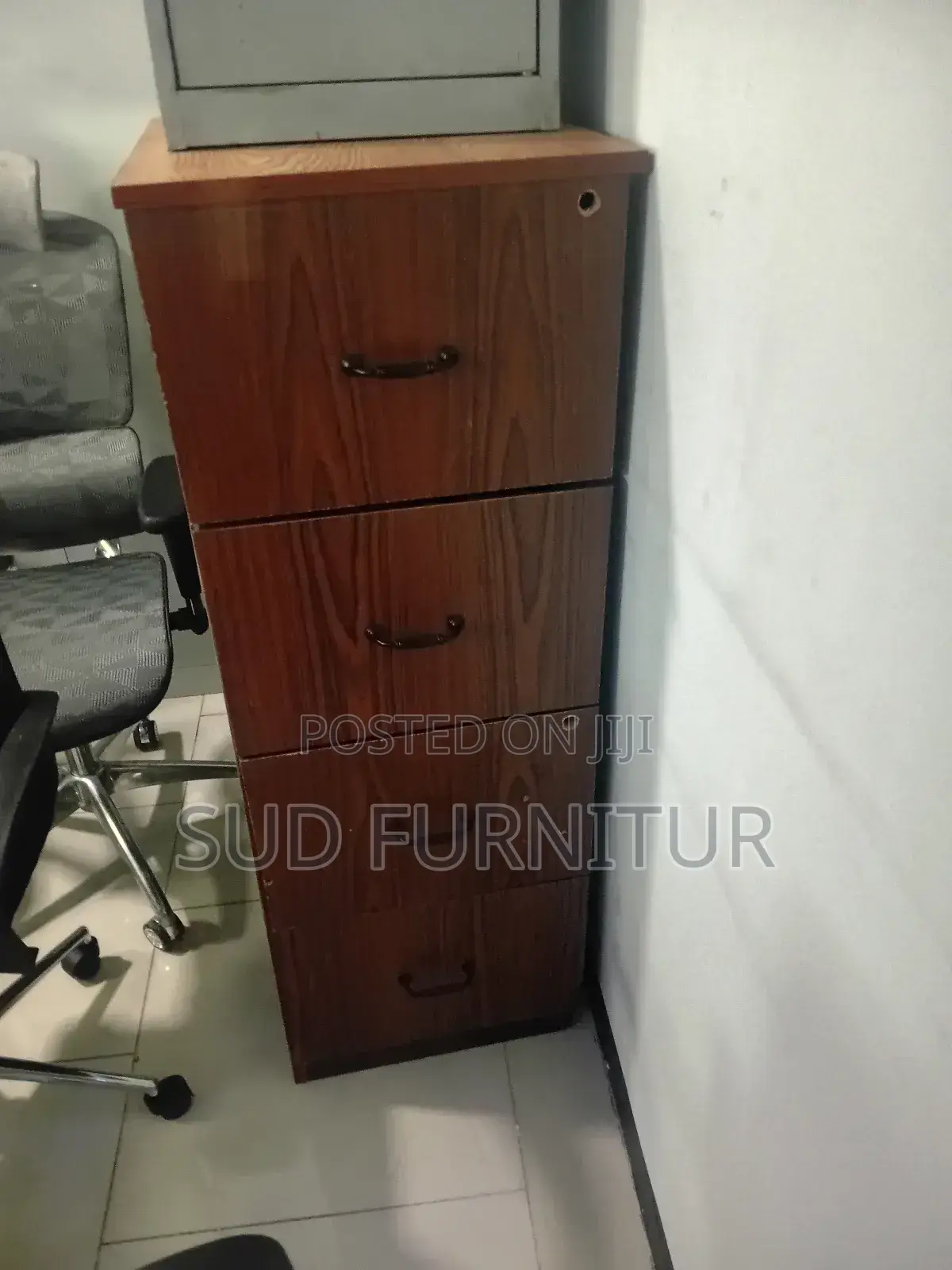 Fil Cabnet Free Delivary