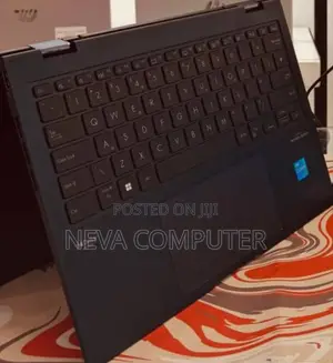 New Laptop Asus ZenBook 13 UX331UN 16GB Intel Core I7 SSD 512GB