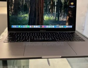 New Laptop Apple MacBook Pro 2019 8GB Intel Core I5 SSD 512GB