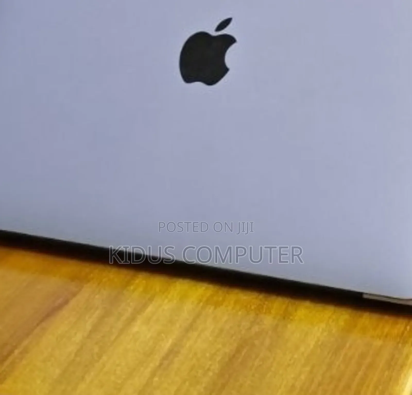 New Laptop Apple MacBook Air 8GB Apple M1 SSD 1T