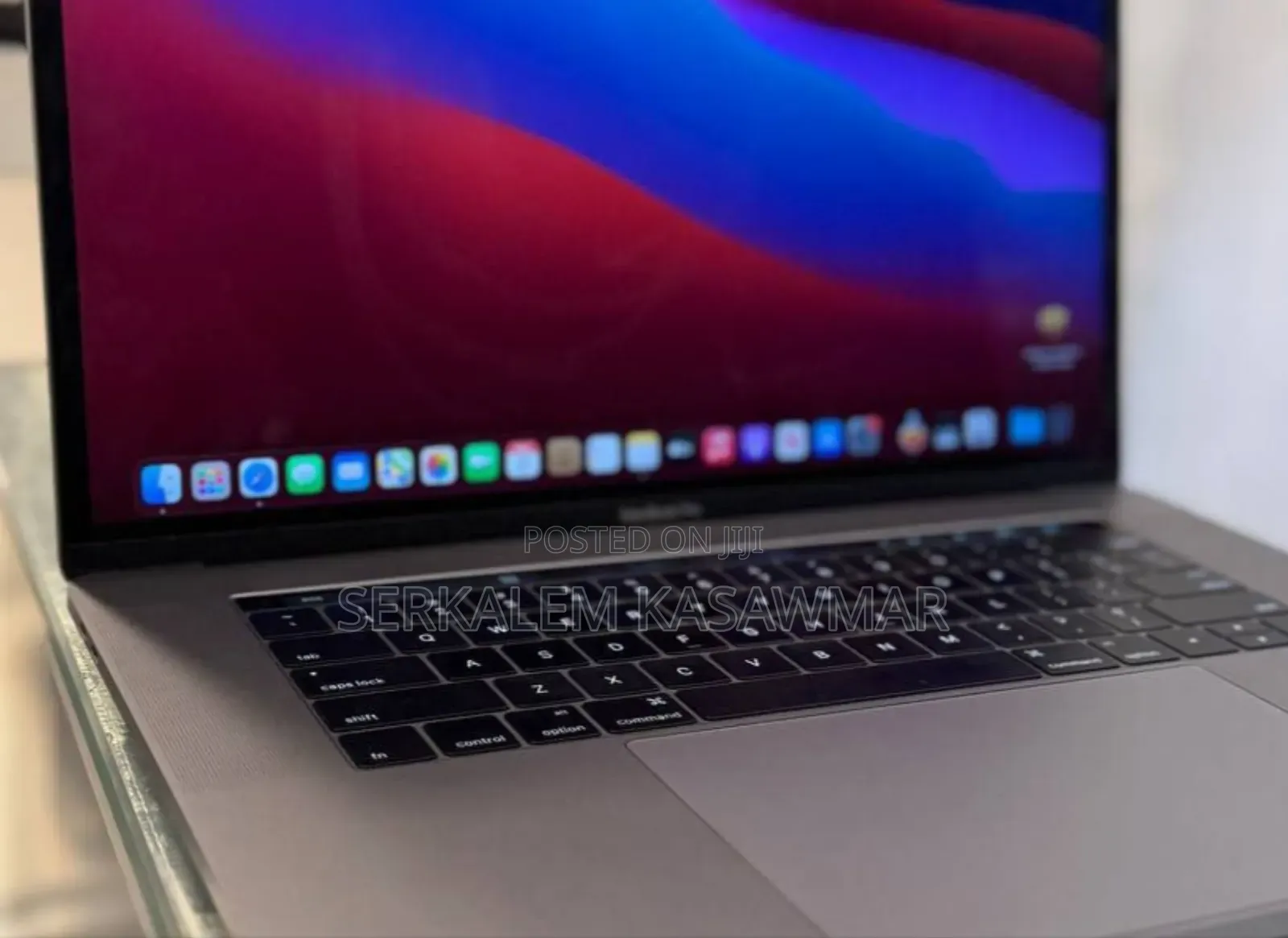 New Laptop Apple MacBook Pro 2016 16GB Intel Core I7 SSD 256GB